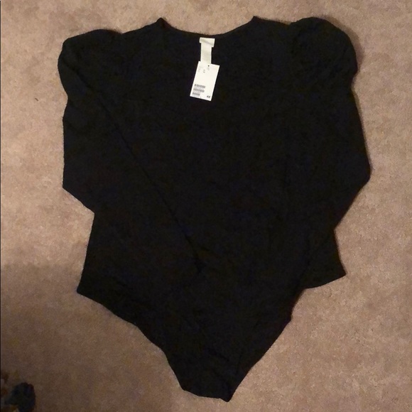 H&M Tops - Puffer sleeved body suit